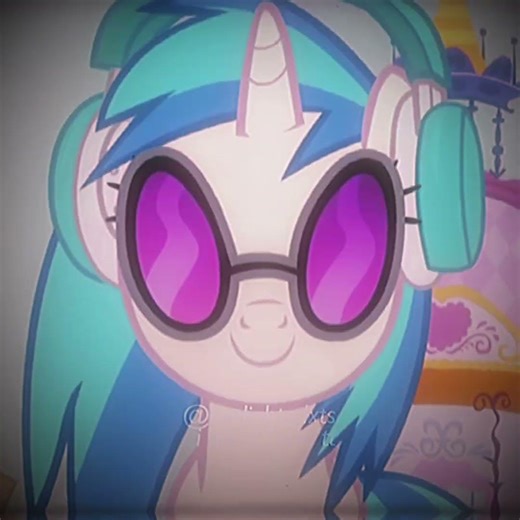 I fell in love with you… #mlp #DJPon #djpon #mylittleponyedit #mlpedit #mylittlepony