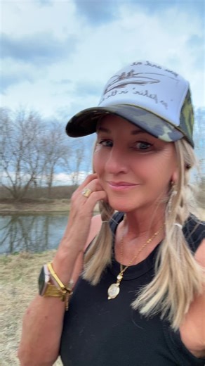 Windows open 🤗🤗 frogs are singing 🌸🙌🌺 Storm is rolling in 🌩️ ##springstorms##springtime##countrylife