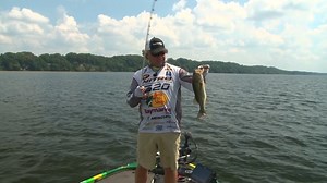 42K views · 463 reactions | Tim's Pro Fishing Tips: How to rig a drop shot rig for mid to late summer, finicky bass. #fishingtips #bassfishing #spottedbass #TeamOutdoors #bassproshops #tennesseeriver #pickwicklake #mercurymarine #largemouthbass #smallmouthbass Bass Pro Shops Mercury Marine Visit North Alabama Nitro Boats Power-Pole Total Boat Control | Timmy Horton Outdoors | Facebook