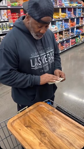 Math doesn’t work 🙄 | Zino Kash