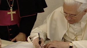 100 homilías inéditas de Benedicto XVI