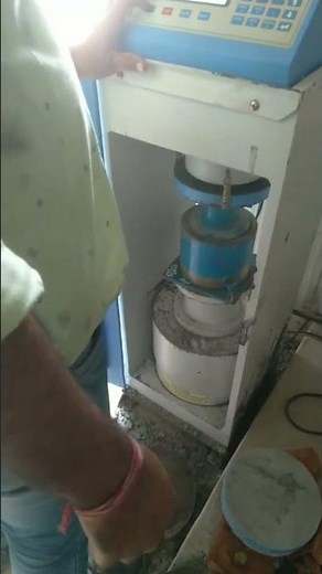 AGGREGATE CRUSHING VALUE TESTING IN LAB