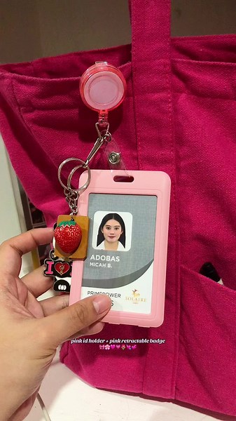 so prettyyy affordable paaa🥰 #idholder #idcover #badge #retractable #pink #pinkaesthetic #fyp #fypage #fyppppppppppppppppppppppp #fypdong
