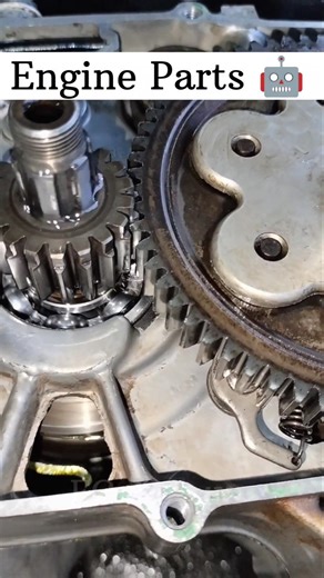 Motorcycle Engine Inside View | Clutch Plate Fix 🔥