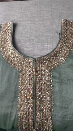 How to Stitch Lining Neckline/नेकलाइन की लाइनिंग कैसे सिलें ✂️✨ #shorts #diy