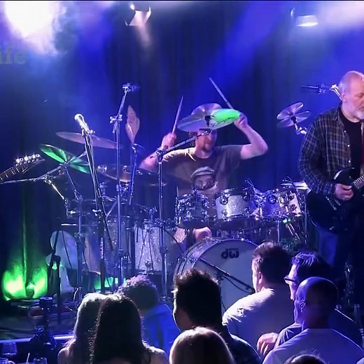 1.3K views · 52 reactions | Joe Satriani - "Surfing With The Alien" 2014 #guitar #joesatriani #MarcoMinnemann #mikekeneally #bryanbeller | Metalhead | Facebook