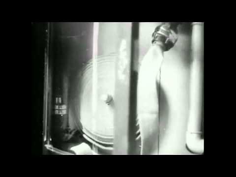 "Vormittagsspuk" (1928) [ORIGINAL SILENT VERSION] - Hans Richter, German dadaist film