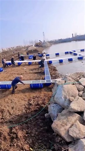 How Fish Farming Works on Water!