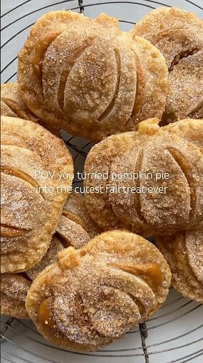 Mini Pumpkin Hand Pies!