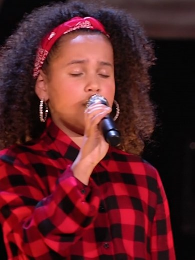 Rahel berührt mit ihrer Stimme in Staffel 9 von The Voice Kids