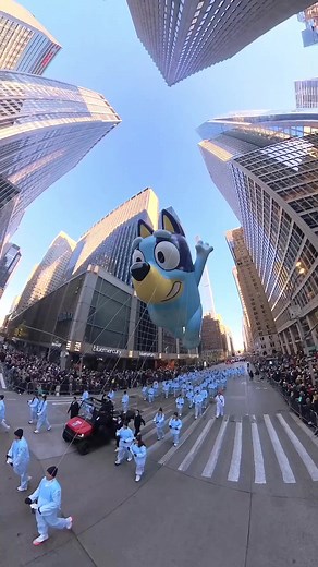 One more game, then bed. Thanks for coming on this adventure with us today. 💙 #BlueyBalloon #MacysParade