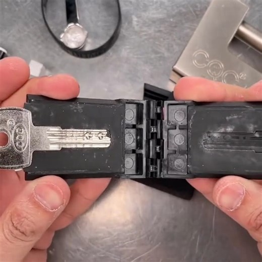 84K views · 994 reactions | The Replicant Pocket Key Casting Perfected! #lockpick #lockpicking #picklock #locks #lockpicker #fyp #padlock | Picking Locks | Facebook