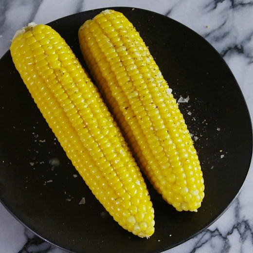 These are the four commandments of cooking perfect corn on the cob. Full recipe: http://dlsh.it/qp0DkJb | Delish