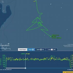 35K views · 839 reactions | HOW COOL IS THIS? A Florida pilot trying to log flight hours for a new certification decided to get creative with his latest flight over the Tampa Bay area. Check out his festive flight path out of Lakeland, showing how he created this incredibly detailed Christmas tree — complete with a star, ornaments, a string of lights, and even presents wrapped with bows underneath! ✈️ HIS STORY: https://tinyurl.com/57etvkxb | FOX 35 Orlando | Facebook