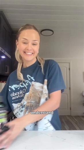 ✵ BERNIE ✵ on Instagram: "Spend the morning with us: stay at home dog mom diary ✨ Follow along to see what a typical walk is for Bernie! Fresh Food @justfoodfordogs Supplements @justfoodfordogs CBD @austinandkat Dryer sheets @bouncesheets Pet bowls @trotpets"