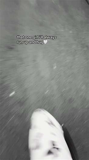 Heartwarming Best Friend Hugs TikTok Moments