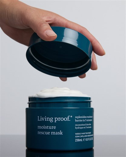 Living Proof on Instagram: "Transformative results through multiple washes. Moisture Rescue Mask takes brittle, lifeless hair to bouncy and beautiful in just five minutes."