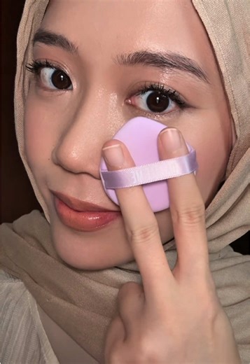 Dazzle Me Powder: The Ultimate Finishing Touch