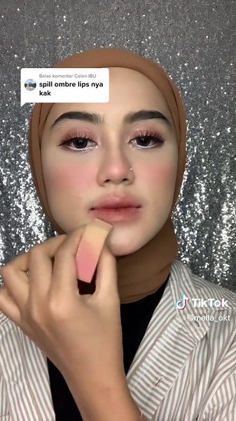 Tutorial Ombre Lips Using You Simplicity Cotton Lip Clay