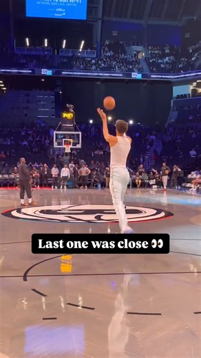 548K views · 1.7K reactions | Thoughts on Wemby’s 3/4 court shot attempts? 樂 | theScore | Facebook