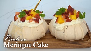 219K views · 684 reactions | How to make an easy PAVLOVA Meringue Cake. Crunchy on the outside soft on the inside. Here's what you'll need: 4 eggwhites (should be room temp) 1 tsp lemon juice (5ml) or cream of tartar or white vinegar 1 tsp pure vanilla extract (5ml) 1 cup sugar (200g) 1 tbsp cornstarch WHIPPED CREAM TOPPING: 1/2 cup whipping cream (120ml) 2 tsps sugar (10g) 1/2 tsp vanilla Any fruits for topping | Savor Easy | Facebook