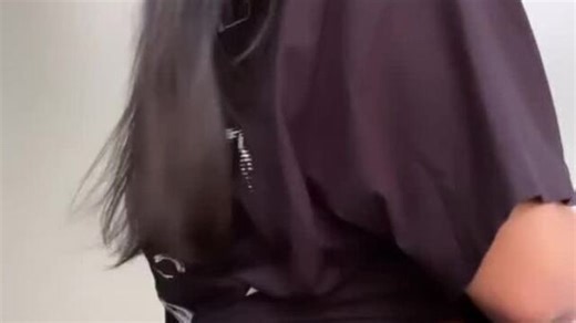 Pabllo Vittar dança hit de Anitta