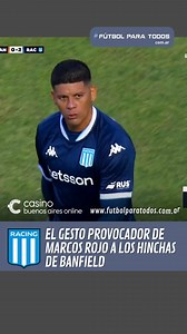 😮🔥 Rojo encendió el Florencio Sola 👉 Desde el banco, Marcos Rojo lanzó una chicana a los hinchas de Banfield tras el 2-0 de Racing y desató una lluvia de insultos. ⚽ La Academia ganó y el gesto del defensor se robó todas las miradas. | Fútbol para Todos