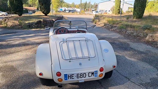 Une BURTON pour la vidéo du vendredi c'est pas mal non ? | Provence Rétro-Classic Cars