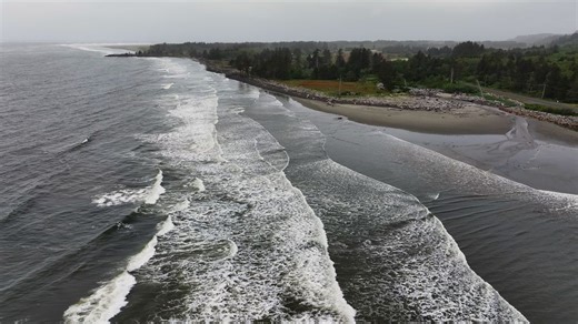 NWS warns of sneaker wave threat on North Oregon and South Washington coasts this weekend