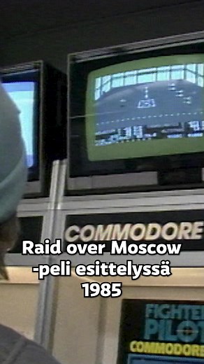 Raid over Moscow -videopeli sai Suomessa aikaan poliittisen kriisin vuonna 1985. Pelissä lennetään Amerikasta Neuvostoliittoon tuhoamaan venäläisten tukikohtia sekä hyökätään Moskovaan. Kohu sai alkunsa, kun Mikrobitti-lehti julkaisi pelistä arvostelun. A-studio tarttui myös aiheeseen esitellen insertissään itse peliä ja Mikrobitin laajaa arvostelua. Kansanedustaja Ensio Laine jätti valtioneuvostolle pelin soveliaisuudesta kirjallisen kysymyksen. Laineen ja muiden kyselyn allekirjoittaneiden mie