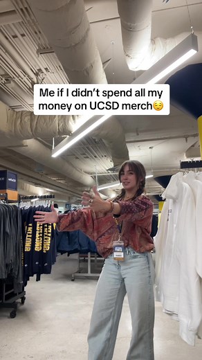 sorry everything is too cute 🤷‍♀️ #ucsd #ucsdstudents #ucsdbookstore #ucsdtritons #fyp #viral
