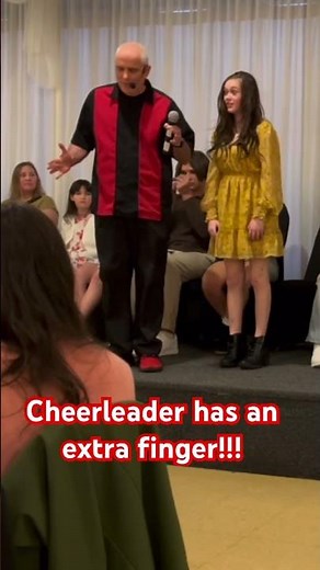 THE HYPNOTIC FINGER - Hypnotized Cheerleader - Mike Lee with DuBois High School Cheer Team