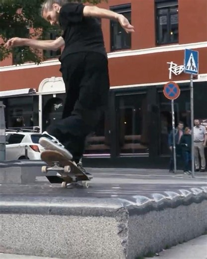 🧙 Gustav Tønnesen's incredible footwork from his "3:2" ROUGH CUT