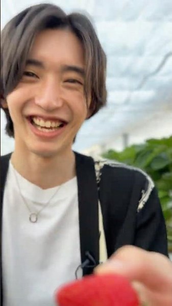 なにわ男子 official【甘スギ😊】いちご狩りデート🍓🫧