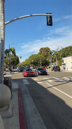A stunning Mercedes-Maybach SL680 cruises down Rodeo Drive, blending open-top luxury with V12 power. Built by Mercedes-Maybach, the SL680 packs a handcrafted 6.0L twin-turbo V12 pushing 621 hp, making it one of the most opulent roadsters on the market. Current market value sits around $240,000–$260,000 depending on spec and allocation. Fun fact: it’s the first SL ever to receive full Maybach treatment, complete with bespoke two-tone paint and ultra-plush interior detailing. #MercedesMaybach #SL6