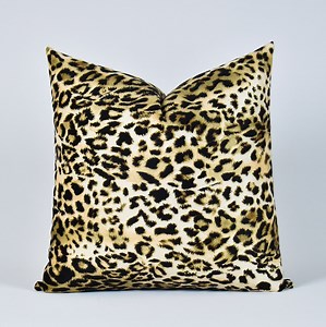 Cheetah Velvet Throw Pillow Cover, Animal Print Cushion - Etsy