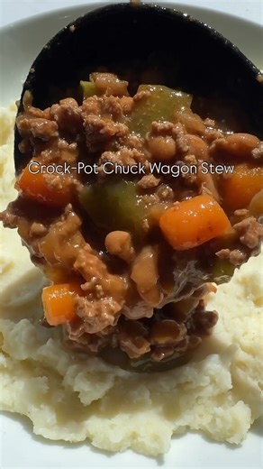 Slow Cooker Chuck Wagon Stew Recipe: https://fitslowcookerqueen.com/slow-cooker-chuck-wagon-stew/ | Shannon Epstein - Fit Slow Cooker Queen