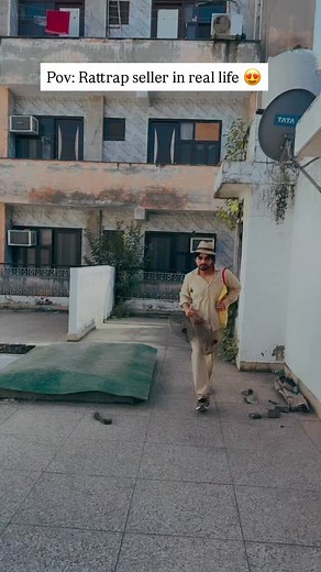 Class 12 ka “Ratrap Seller” kis kis ko yaad hai ?? 😂😍. @dearsirkashif @dearsirofficial #class12 #englishexam #rattrap #funyreels #explore #dearsirkashif @youtubecreatorsindia @youtubeindia | M Kashif