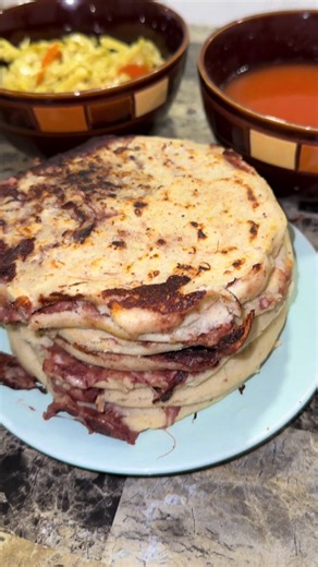 How to Make Delicious Pupusas at Home
