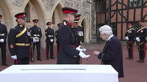 273K views · 10K reactions | Last year members of the Royal Canadian Artillery mounted guard for the Queen, HM is seen here visiting them at Waterloo Barracks, Royal Palace and Fortress Tower of London... | British & Commonwealth Forces | Facebook