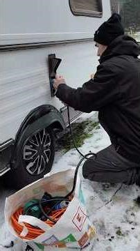 Rychlý zimní trik s venkovními elektrickými kabely ❄️⚡