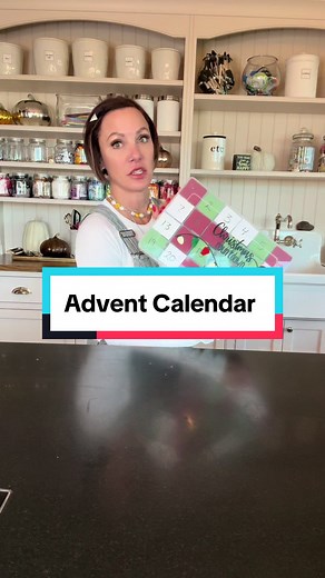 Counting down the days until Christmas with my DIY advent calendar 🎄❤️ This can be made so many different ways! #diyadventcalendar #christmascountdown #holidaycrafts #crafterlife