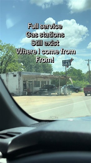 Full-Service Gas Stations Near Me: Memories, Service & Cold Drinks
