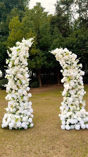 New inventory alert: Before I Do💍 #flowerwall #onceuponablossom #weddingdecor #weddingflowers