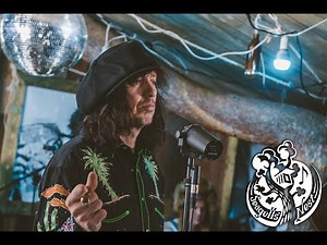 Up Around The Bend - Sami Yaffa & Steve'n'Seagulls