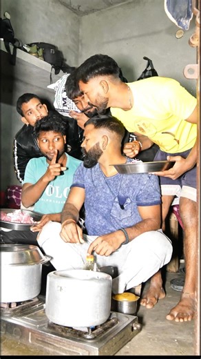 Bachelo,s Life Cooking Mutton 🤣😜 #comedy #bihari #cooking #bachelor #realfools #vnofficial1 #funny