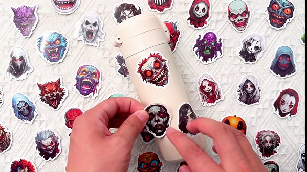 100 PCS Cool Horror Stickers and Decals, Halloween Stickers for Kids Teens Adults, Spooky Gifts Decor Waterproof Vinyl Stickers for Water Bottle Laptop Luggage Guitar