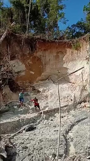 Outdoor Rock Moving Techniques in Rugged Landscapes