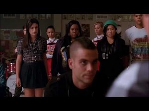 Glee - Rachel thinks it's weird Puck helped Quinn when she slipped 1x13