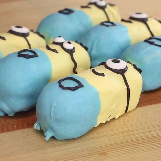 Minion Twinkies